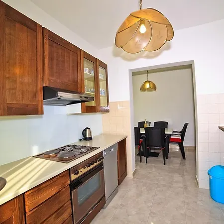 Lela Apartment