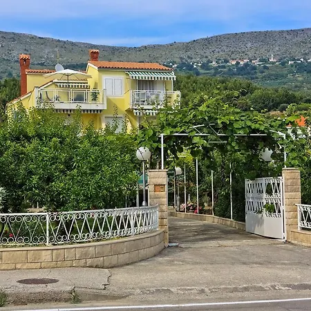 Apartment Lela